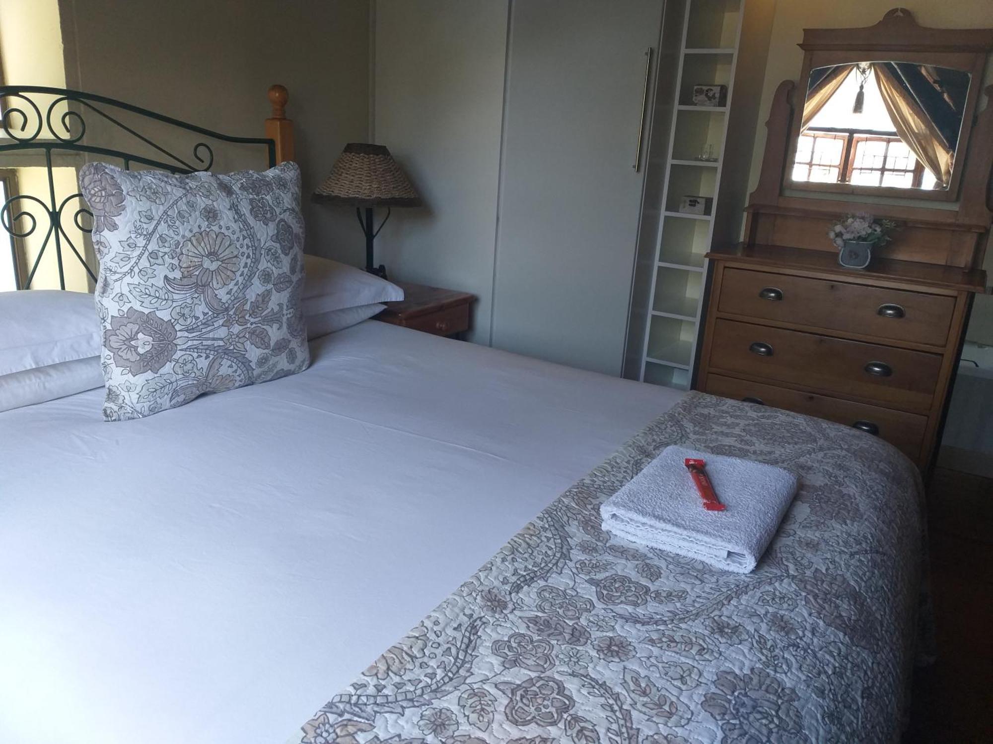 Little Tree Loft 2 Bed and Breakfast Uitenhage Buitenkant foto